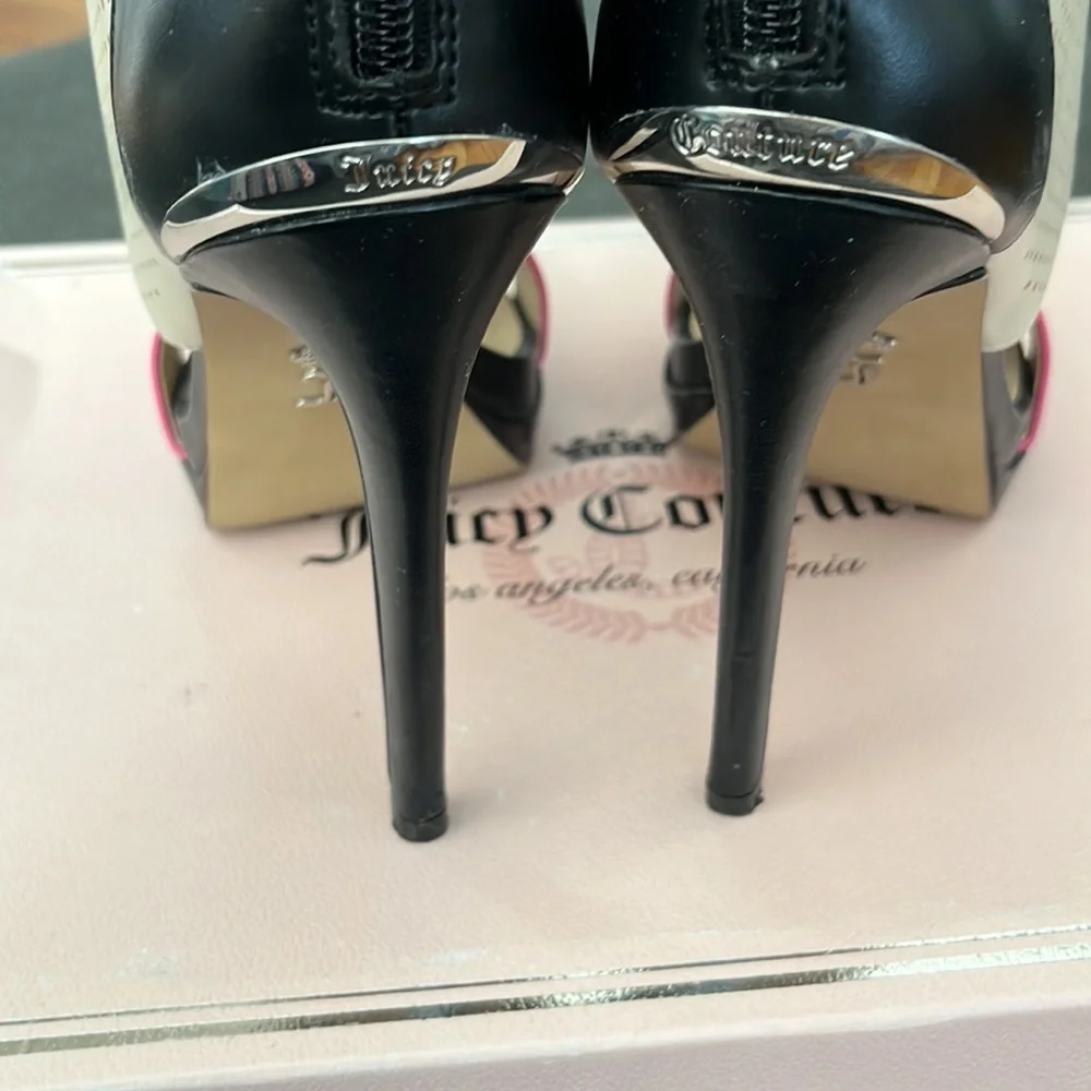 Juicy Couture Platform Sandals 8.5